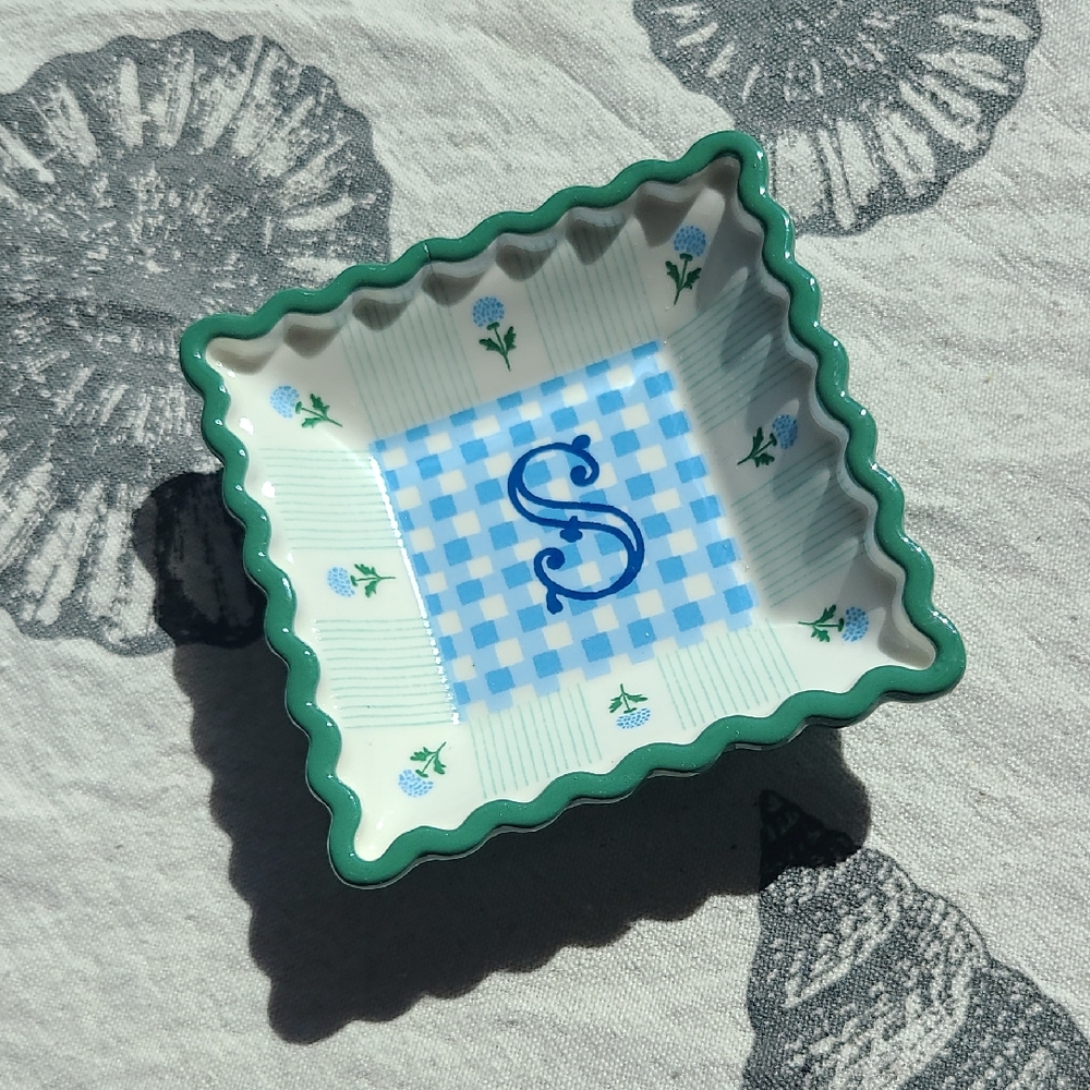 Anthropologie Green Scalloped Ceramic Trinket Dish Initial "S"
